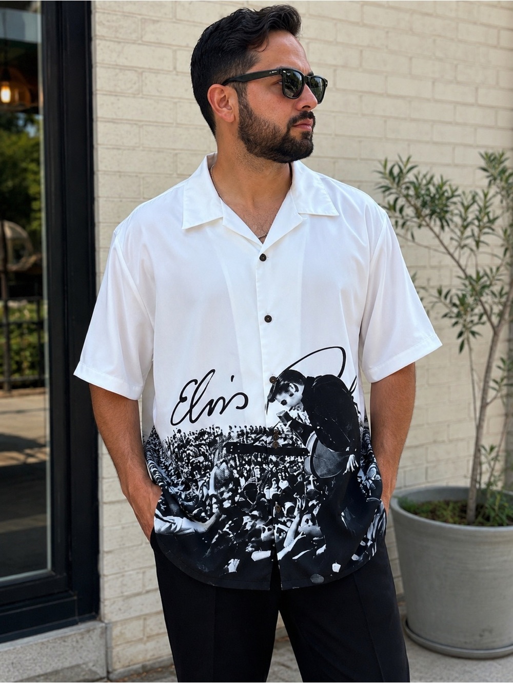 Elvis Presley Dragonfly Men’s XL White Concert Graphic Button Up Shirt